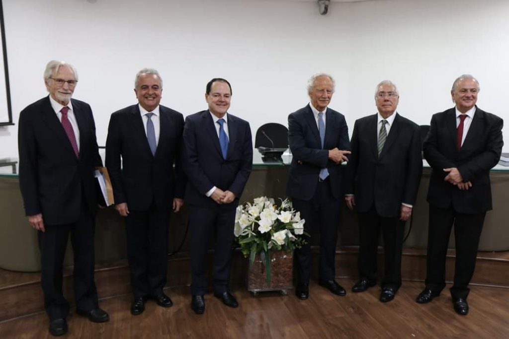 Professores José Carlos Souza Trindade, Francisco Humberto Maffei, Miguel Srougi, Jorge Kalil e Rolf Gemperli